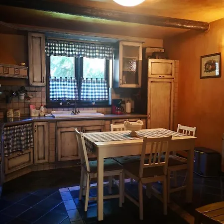 Marisa Apartment *